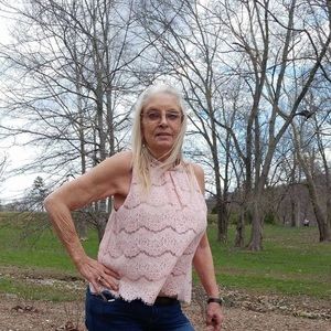 Meet your Posher, Becky